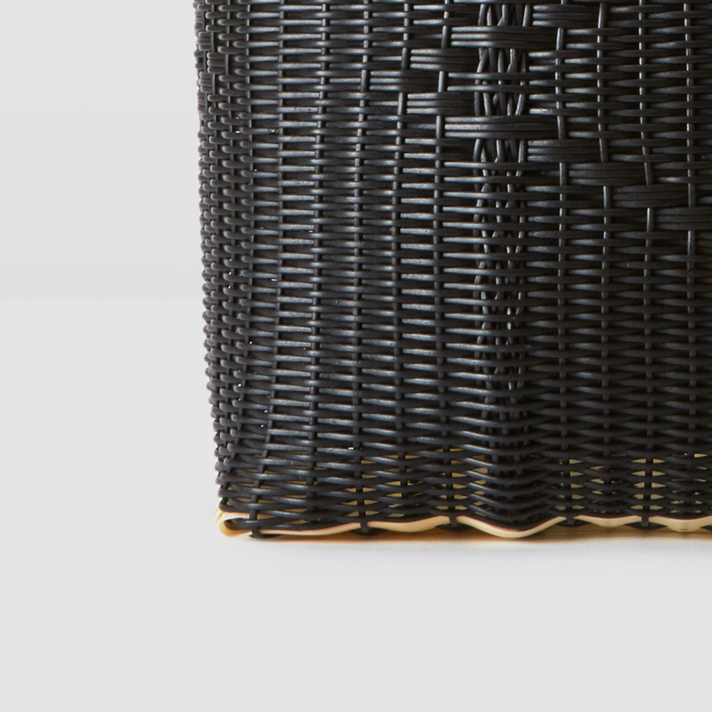 Palorosa | Medium Tote Basket - Black