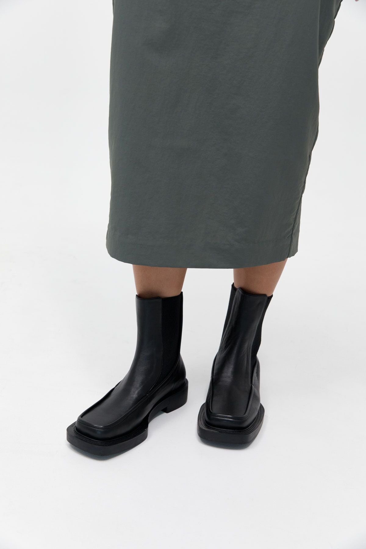 St Agni | Square Boot - Black